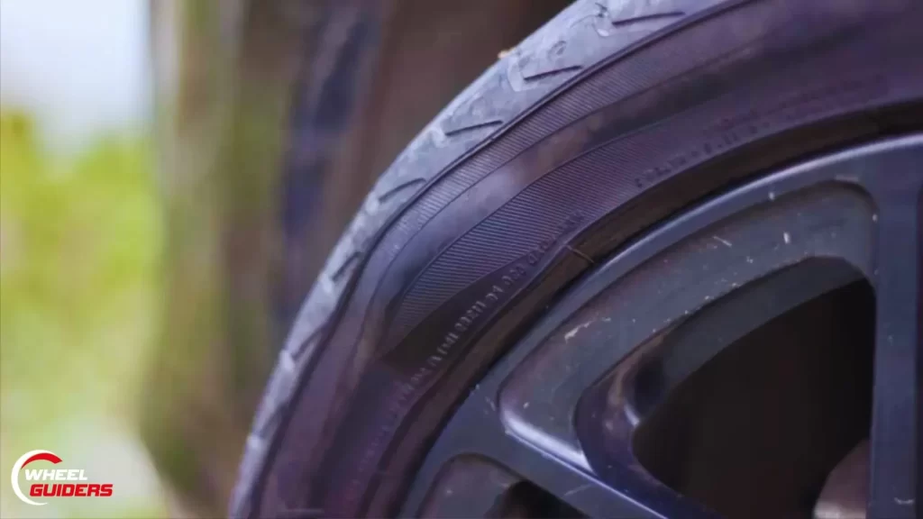 Tire Buige In A Tire